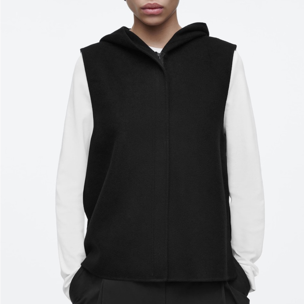COS Double-Faced Hybrid Hooded Vest - Black - XS/S